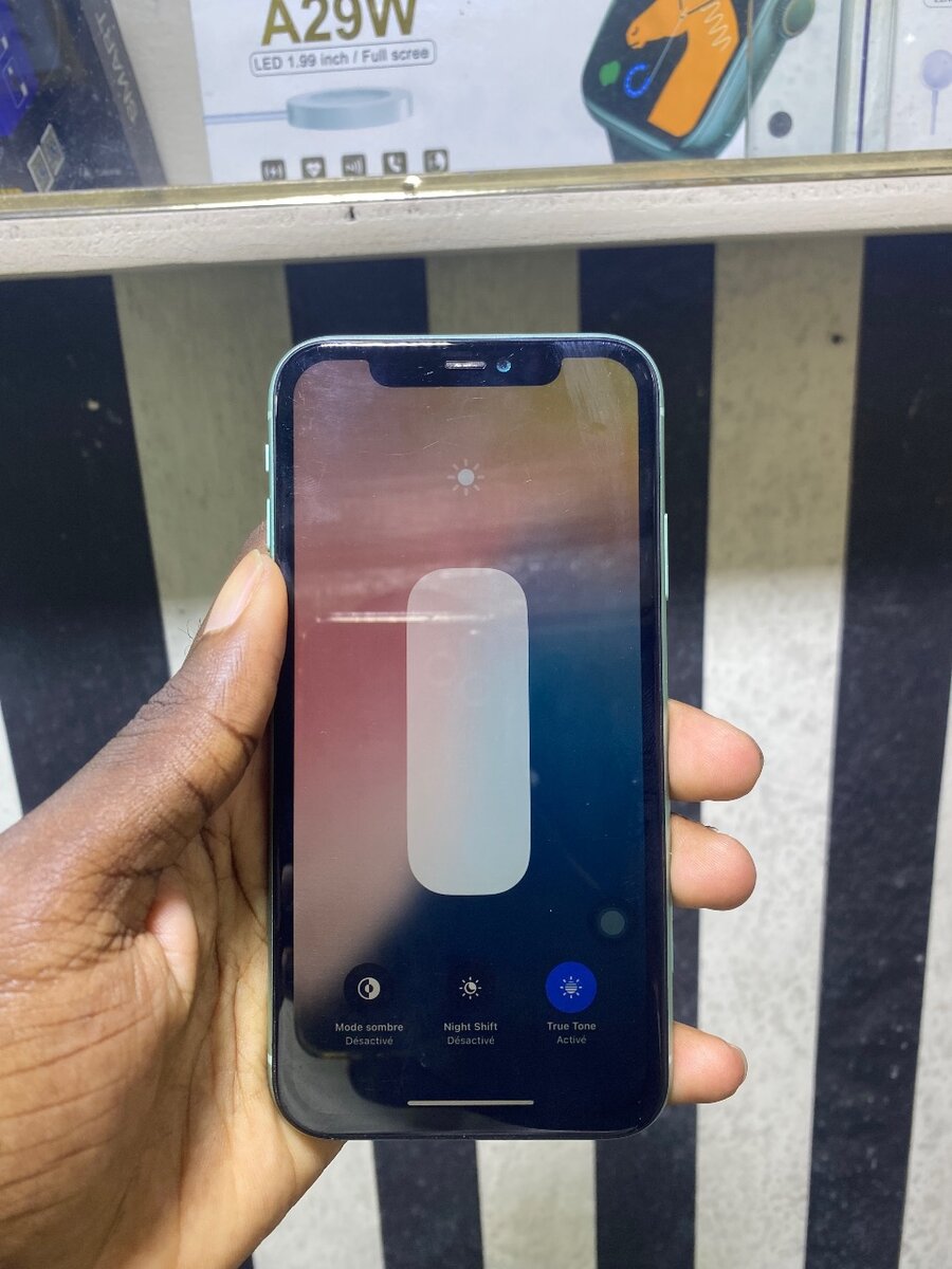 iPhone 11 simple