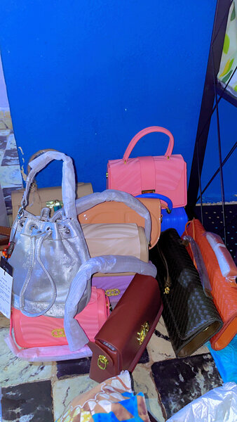 Sac à main en cuir tressé
