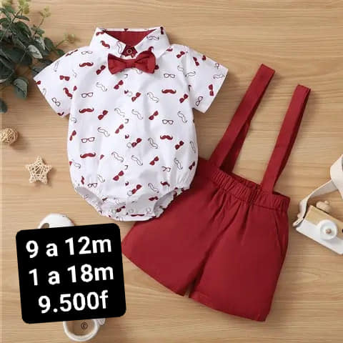 chemise à motif imprimé-blanc et short à bretelle rouge