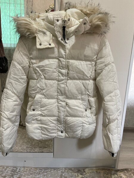 Зимняя куртка Bershka размер S!