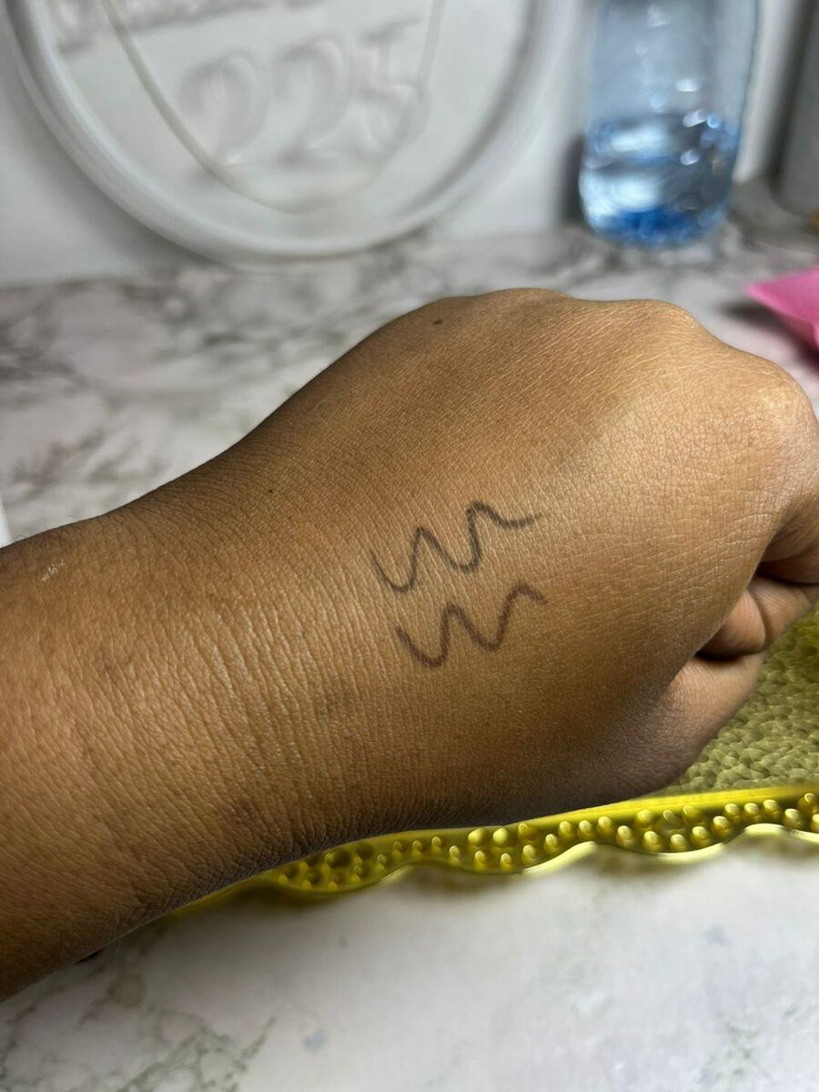 Crayons à lèvres longue tenue