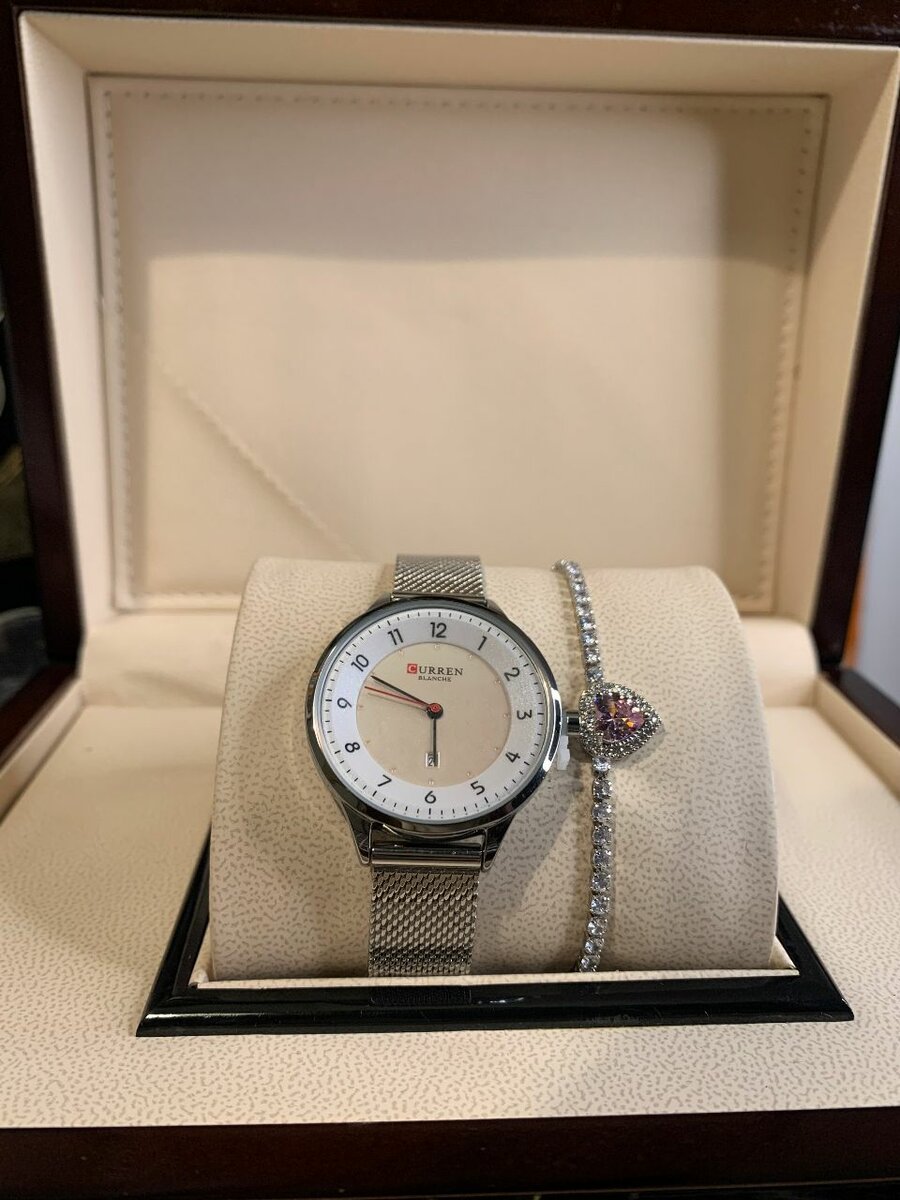 Elegant Watch and Necklace Set