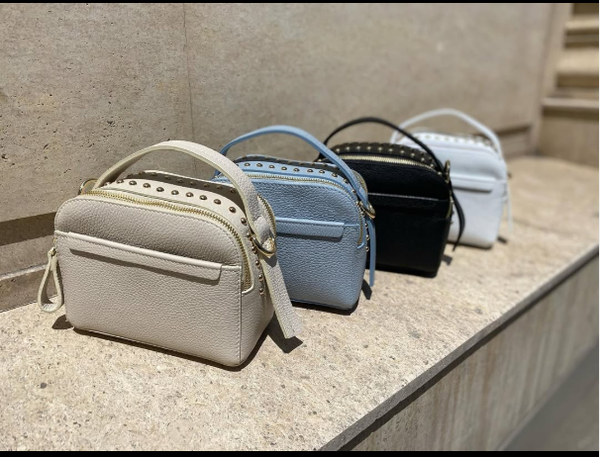 сумки разных цветов