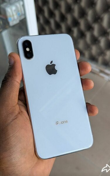 iPhone X Argent 64Go Déverrouillé
