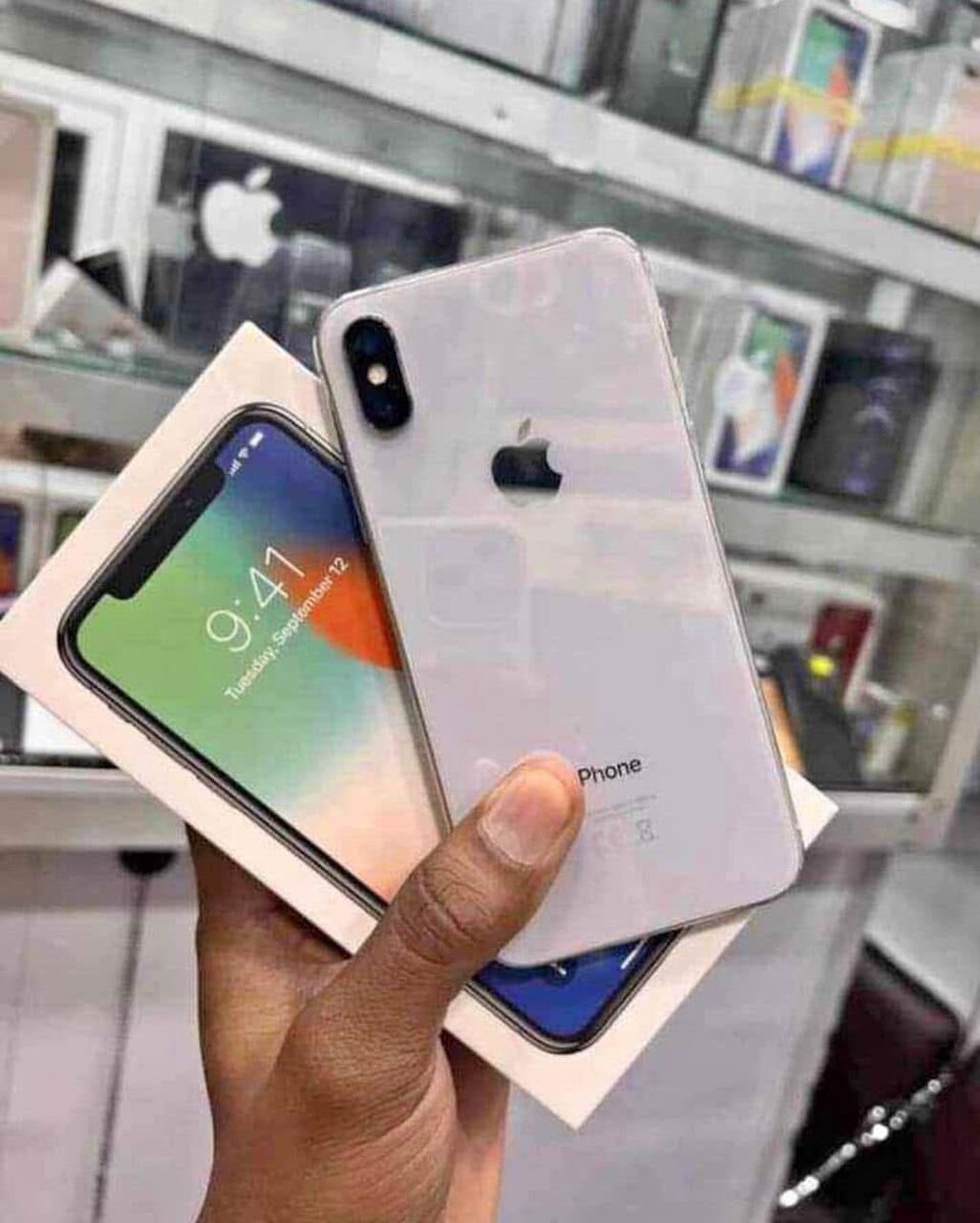 iPhone X 64 Go Argent