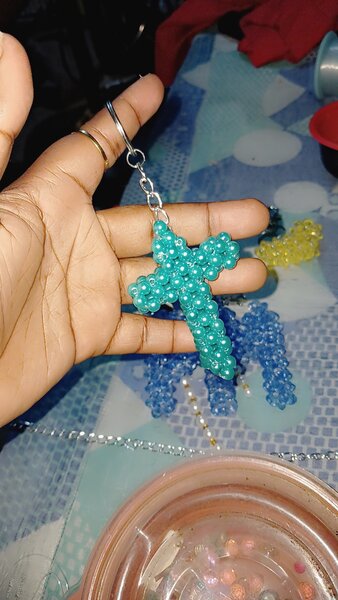 Porte-clés Croix en Perles