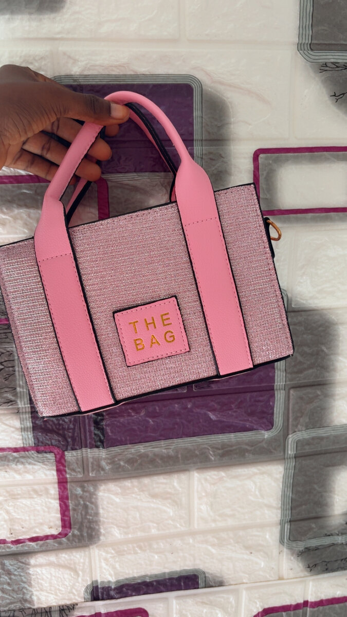 Sac à main pailleté rose élégant