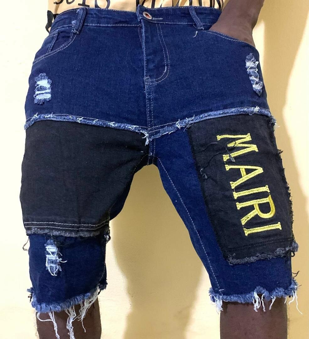 Short jeans