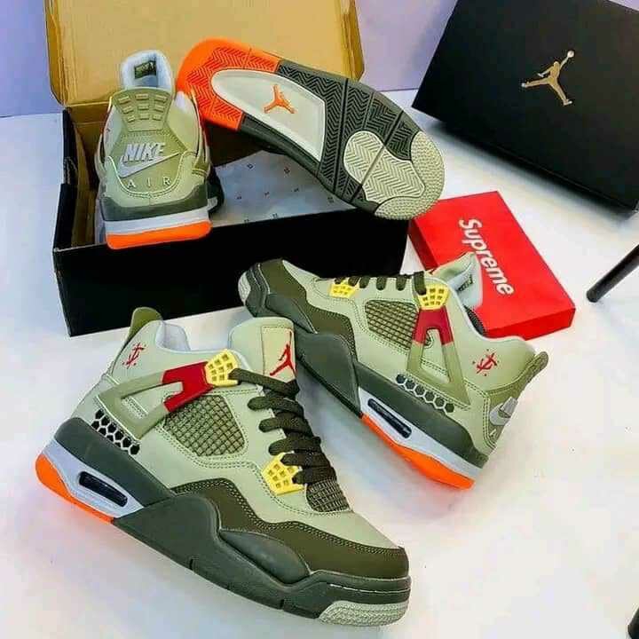 Jordan 4 first class