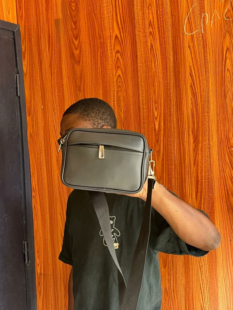 Sac bandoulière en cuir homme