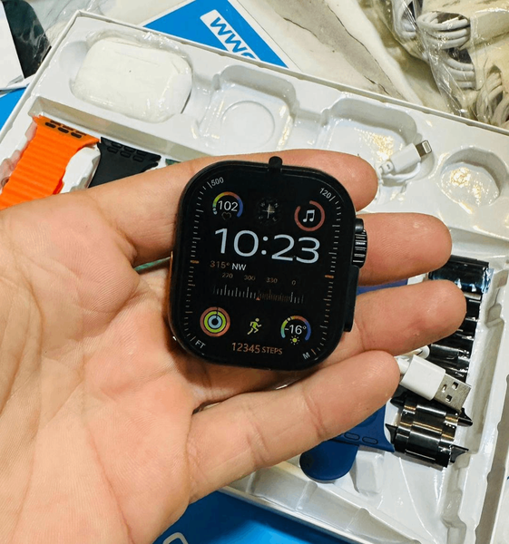 Smart watch with airburds 7 strap 1 in 10 box