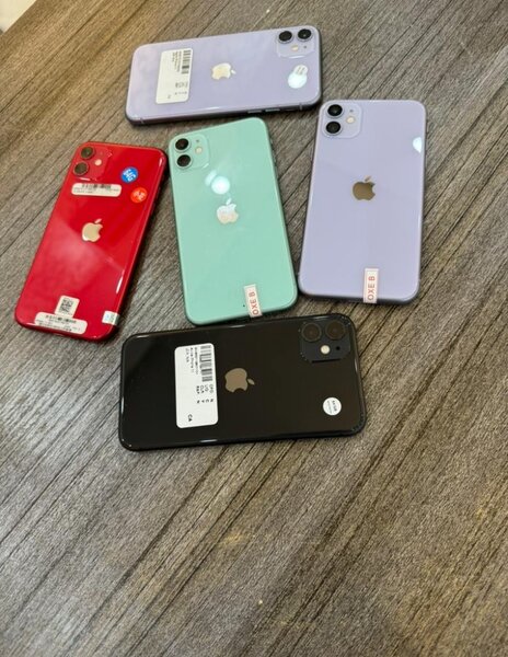 iPhone 11 64giga casineuf importé avec garantie