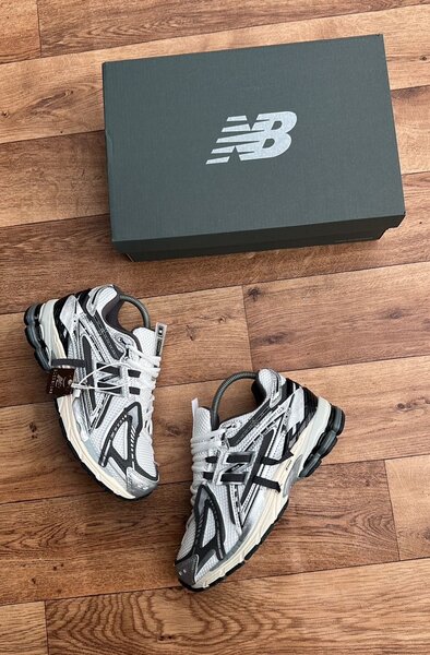 Chaussures New Balance 9060