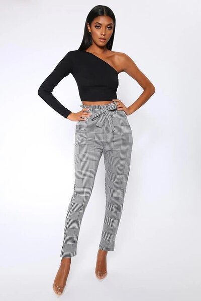 Pantalon femme à carreaux chic