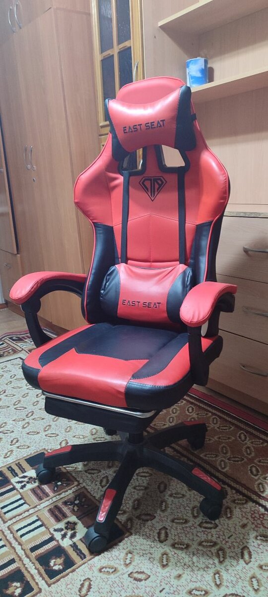 Компьютерное кресло