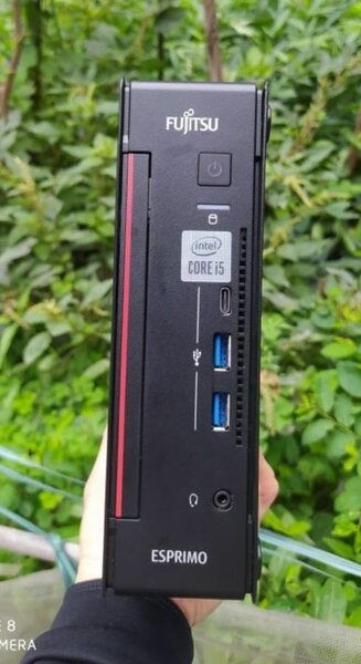 Desktop Fujitsu core i5 10th