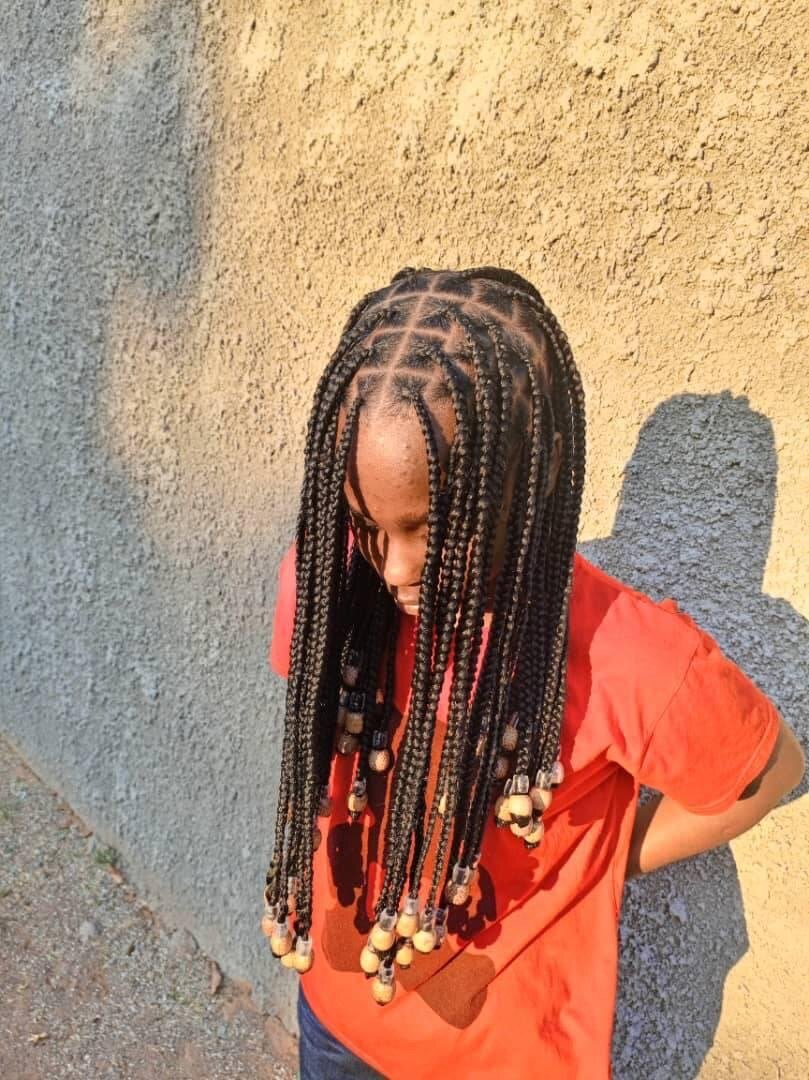 Knotless braids