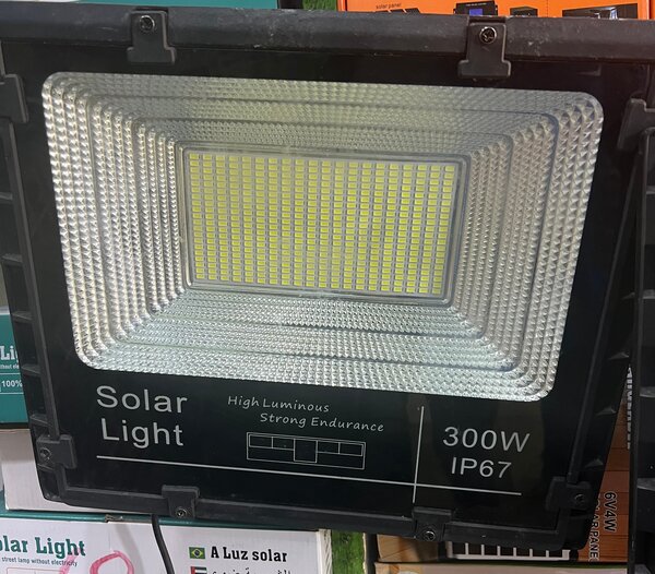 Projecteur Solaire Puissant 300W IP67