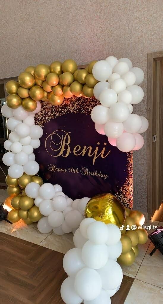 Balloon Deco and birthday setup for room