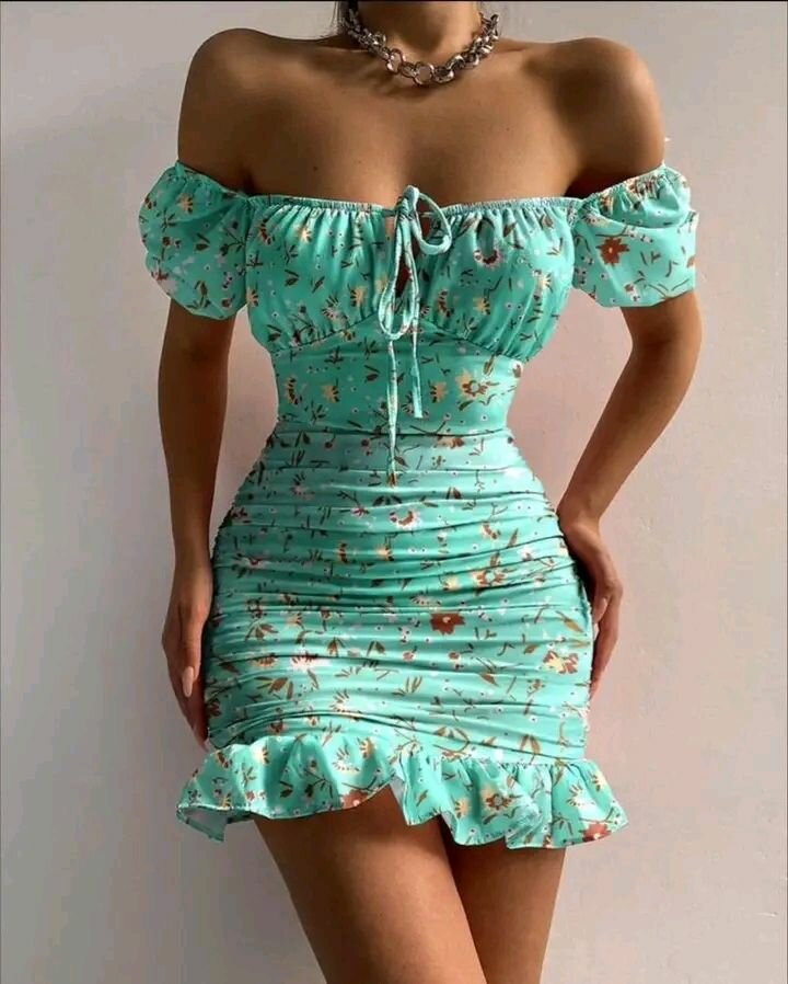 Robe Épaules Dénudées Chic