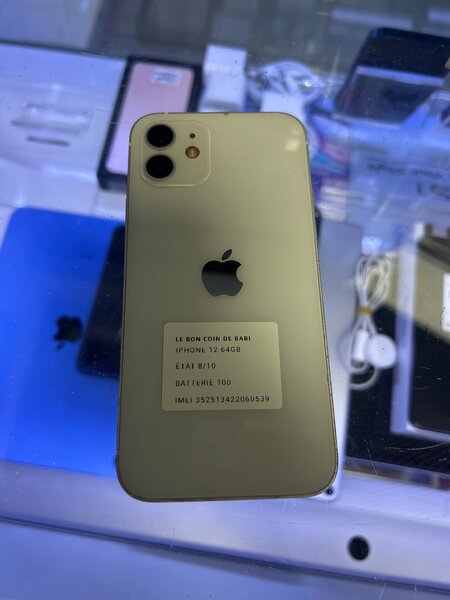 iPhone 12 64GB Débloqué