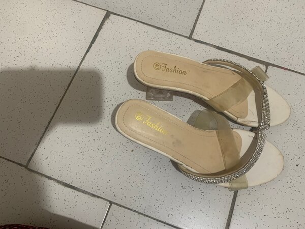 Talon élégantes à strass