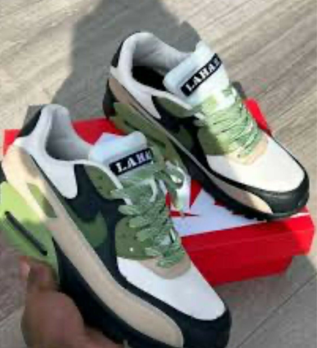 Baskets Sport Vert et Beige