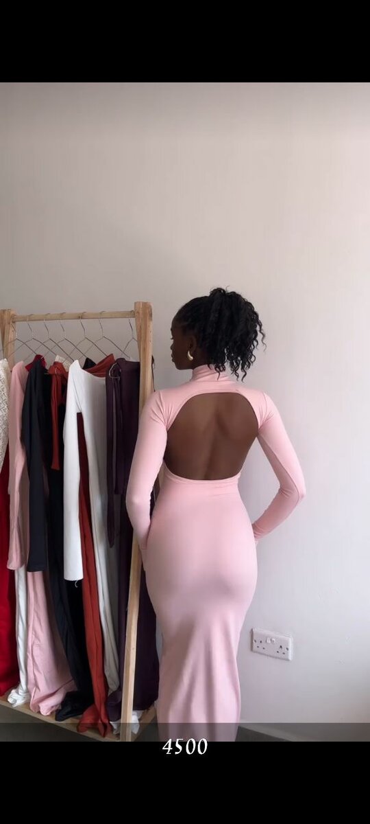 Robe dos nu élégante