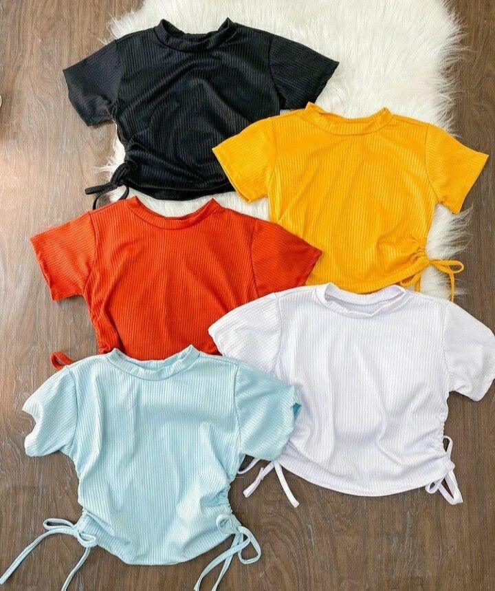 T-shirts et Hauts à la Mode