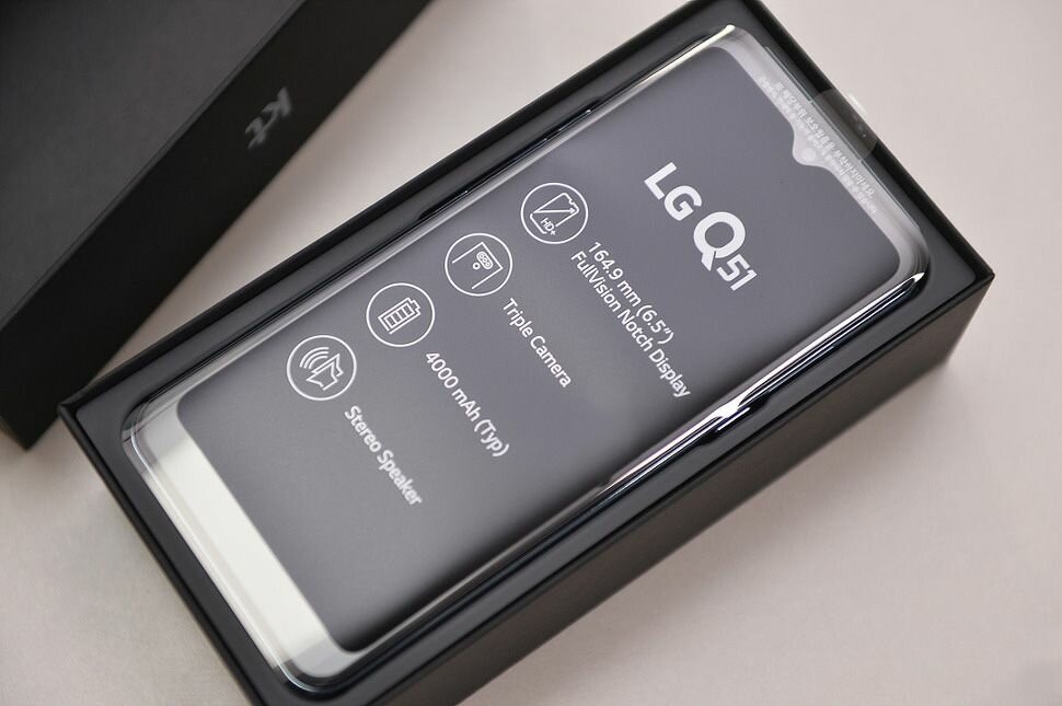 Fresh in box LG Q51 64gb/4gb ram fast internet speed 1yr war