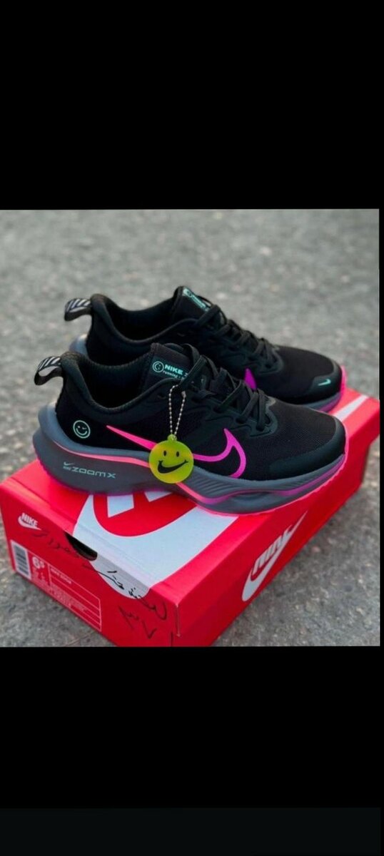 Baskets noires Nike confort