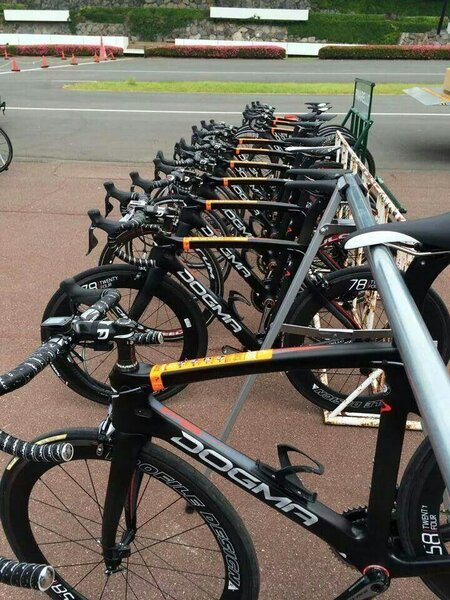 Vélo de route haut de gamme