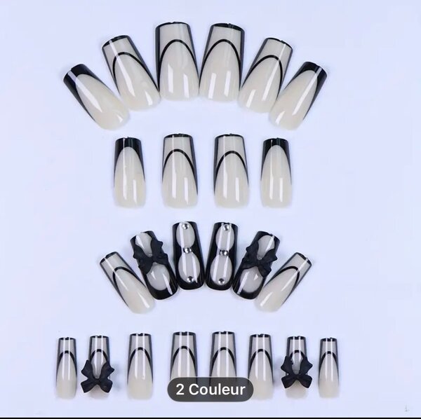 Faux ongles noirs élégants