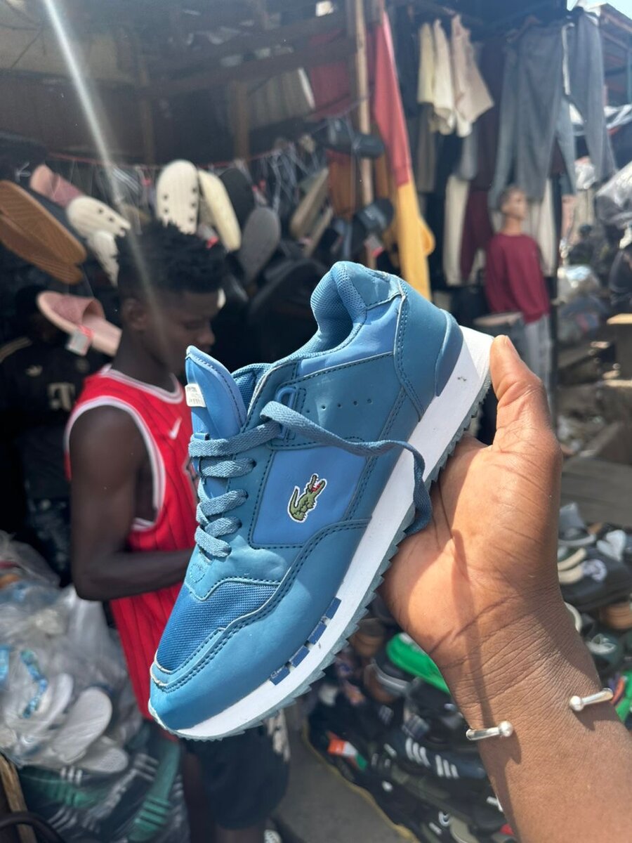 Baskets Lacoste élégantes