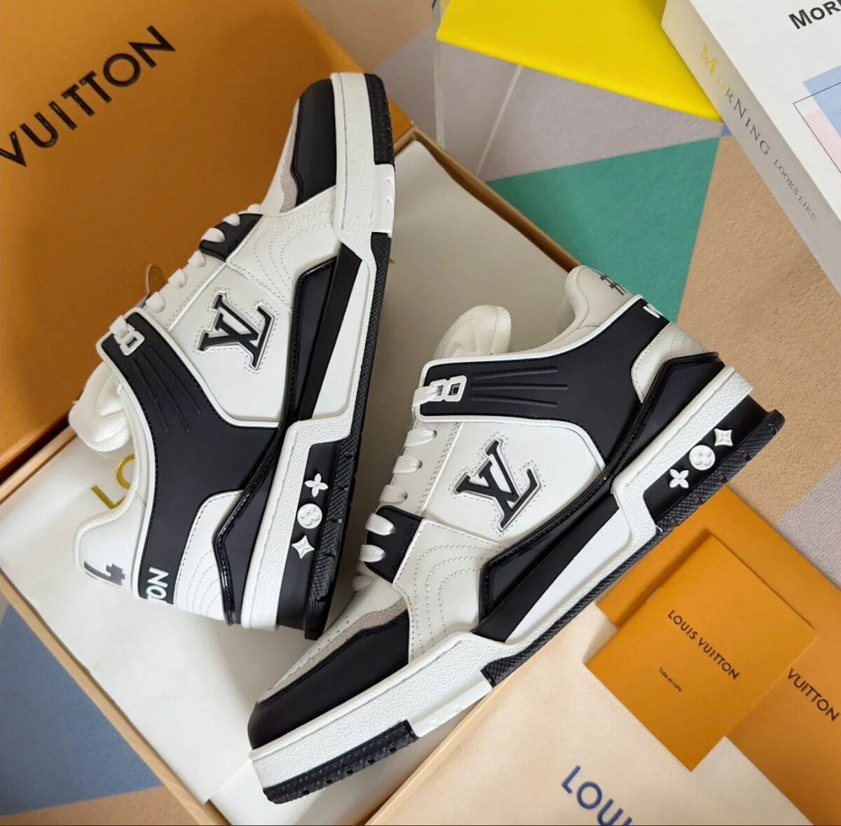 Louis Vuitton Sneakers