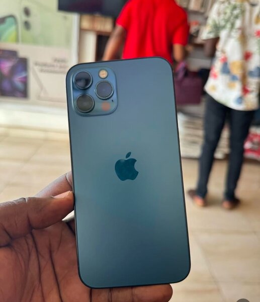 New iPhone 12Pro factory unlocked 89% Battery