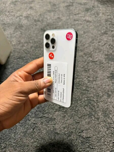 Smartphone 128GB 4x Caméras