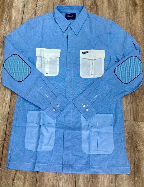 Chemise à carreaux élégante