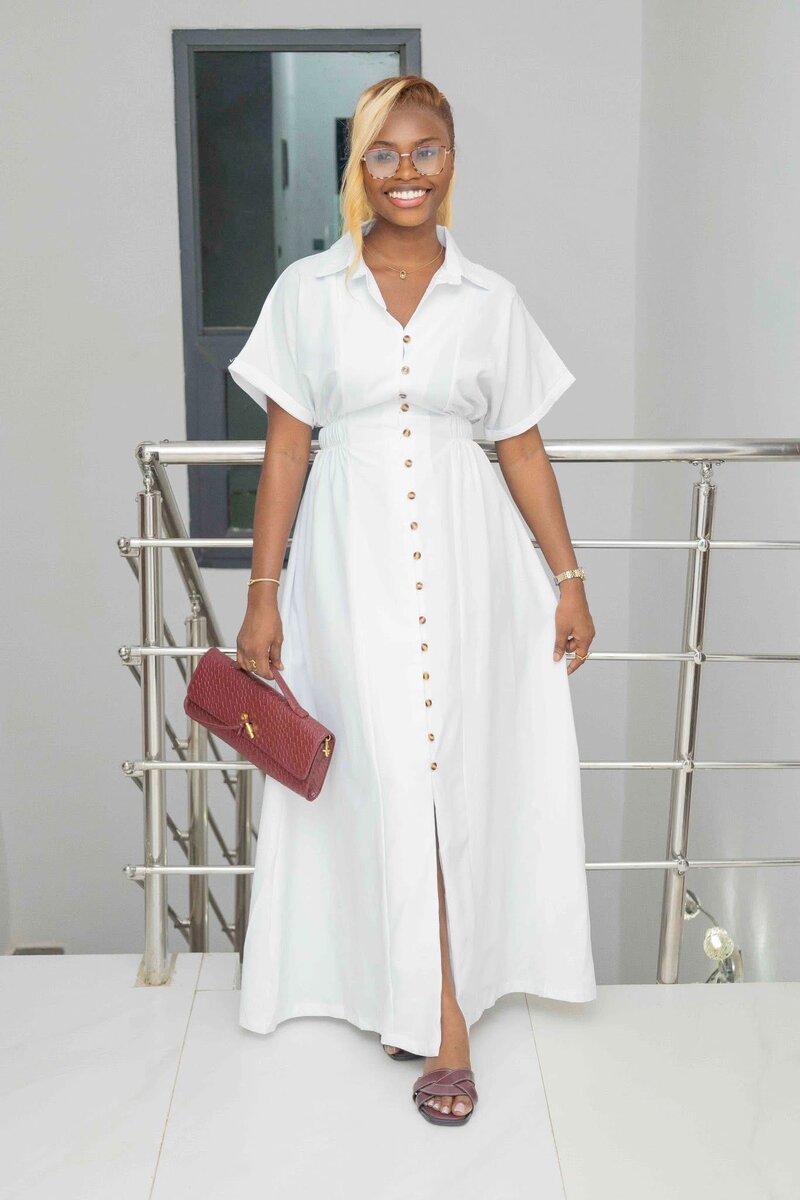 Robe longue boutonnée élégante