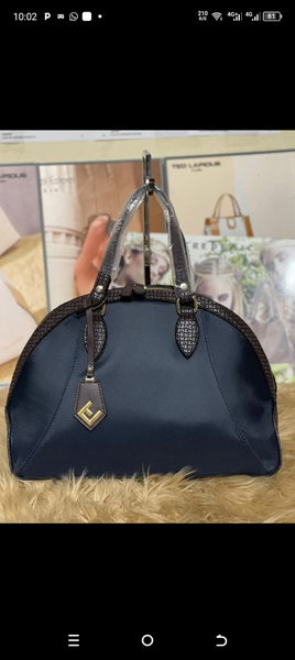 Sac à main élégant en cuir