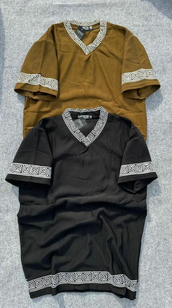 Ensemble de polos modernes