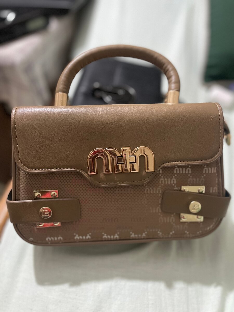 Sac à main élégant en cuir