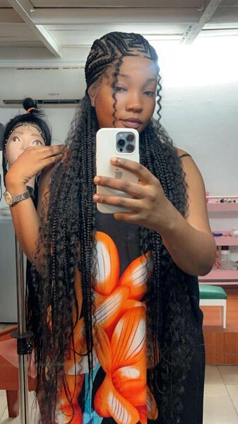 Perruque tressée longue élégante