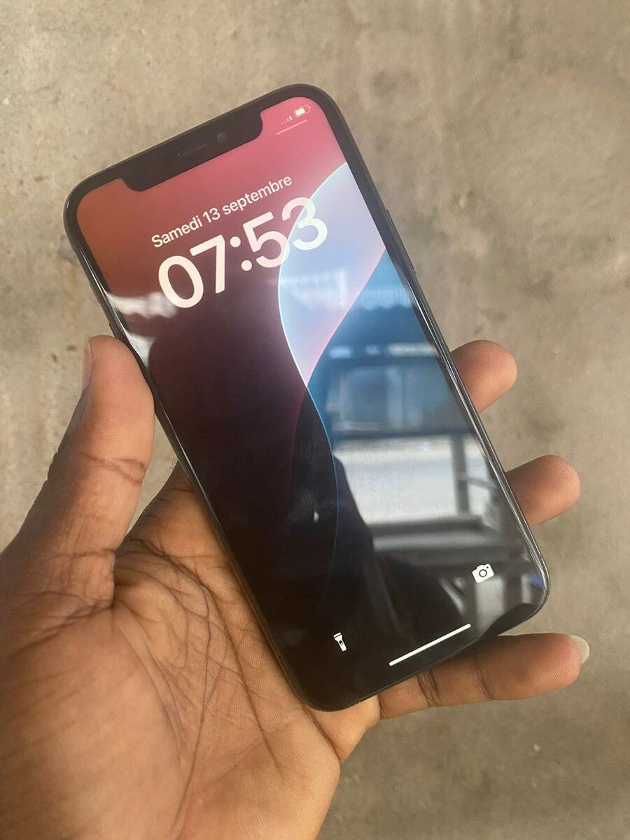 iPhone 11Pro 64Go 2nd main