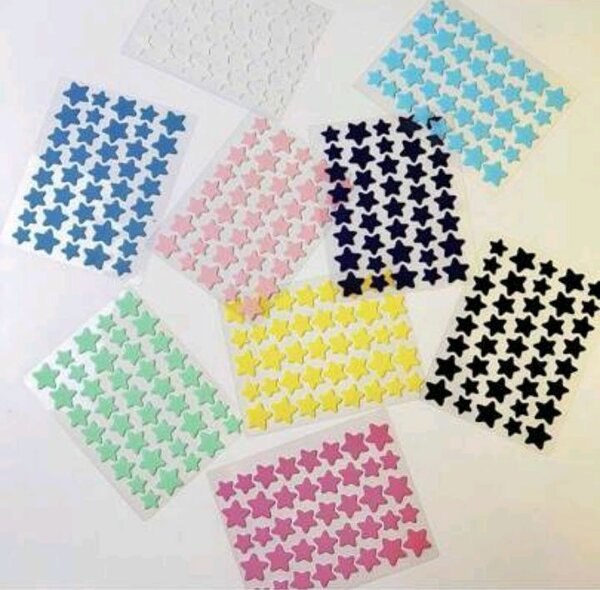 Autocollants étoiles colorés visage