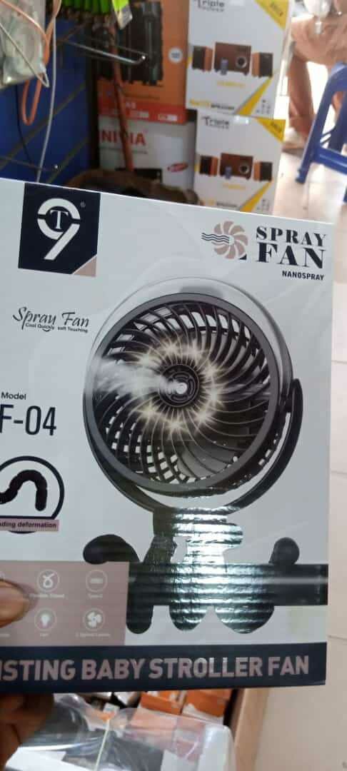 Rechargeable fan with Remote control