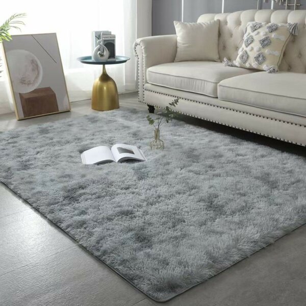 Fluffy center carpet