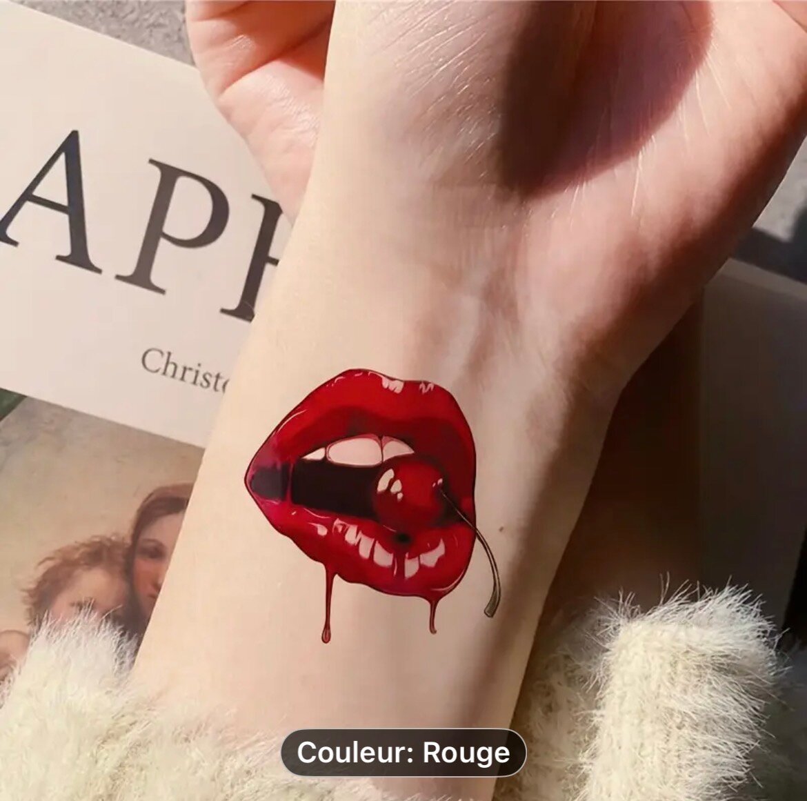 Tatouage temporaire lèvres rouge
