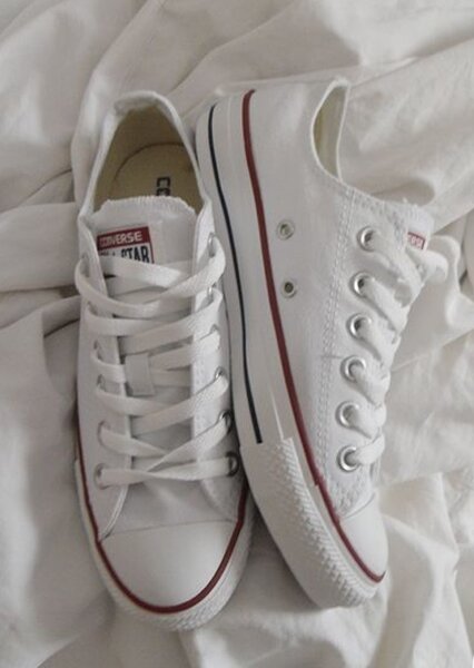 Baskets blanches unisexes élégantes