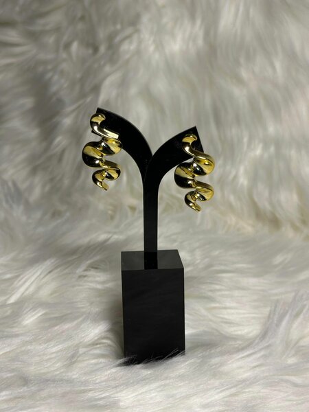 Boucles d'oreilles dorées spirales